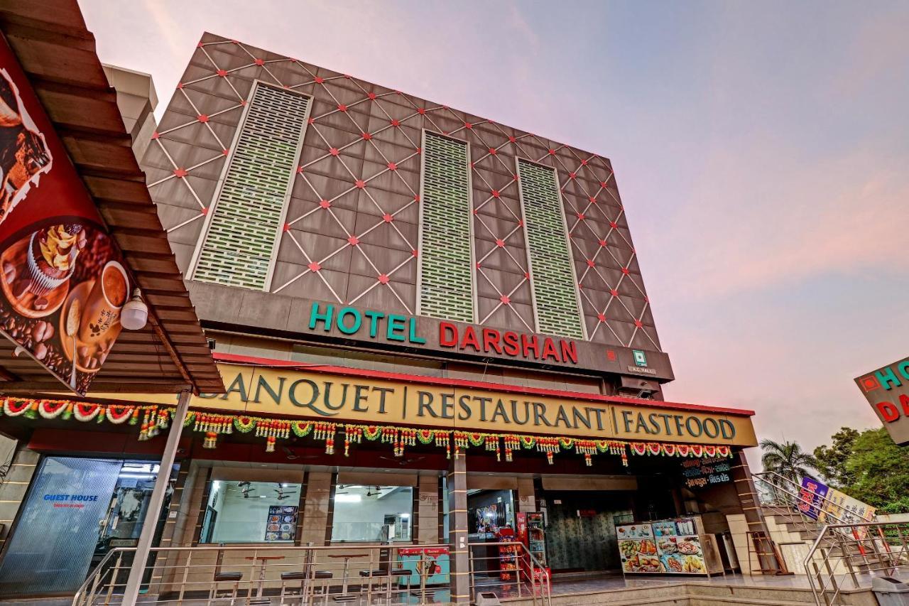 סוראט Oyo 82461 Hotel Darshan Banquet And Rooms מראה חיצוני תמונה